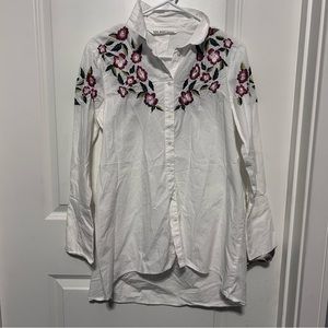 Zara Basic Denim White Long Sleeve Floral Embroidered Button Down Blouse